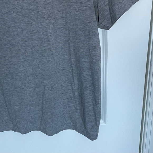 Rhône Element V-Neck Tee Lightweight Everyday Cotton T-Shirt 35292 - Picture 5 of 12